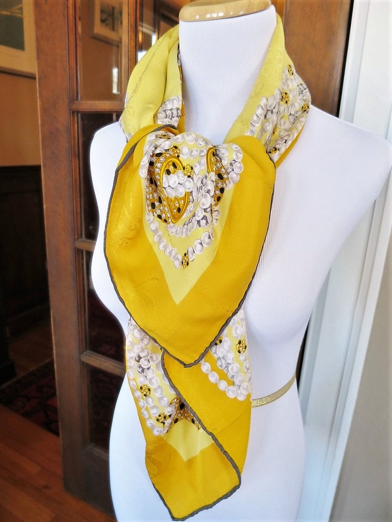 VINTAGE CARTIER SILK SCARF IN PANTHERE ROYALE YELLOW