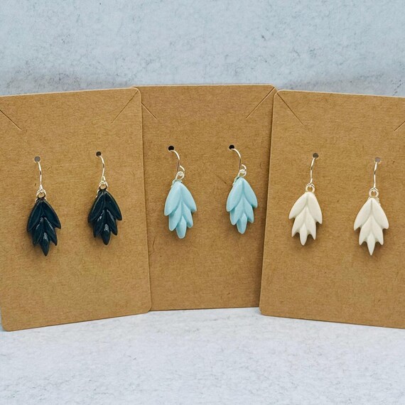 leaf design ceramic earring
