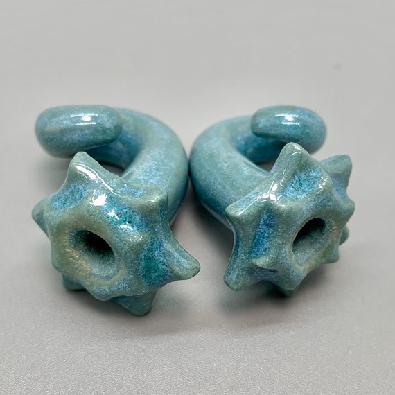 00 Gauge 10mm Ceramic Ear Taper. Blue Ear Plug