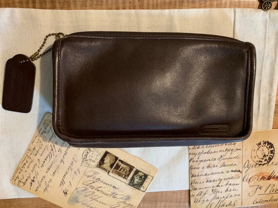 coach cosmetic pouch