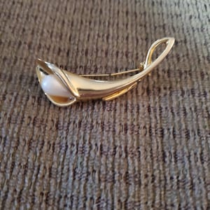 Vintage Calla Lily Brooch