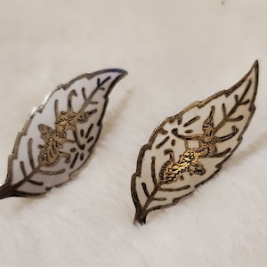 Vintage Sterling Silver Thailand Siam Dancer Enamel Screw-Back Leaf Earrings