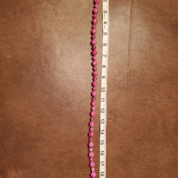 Beautiful pink beaded necklace - image 3