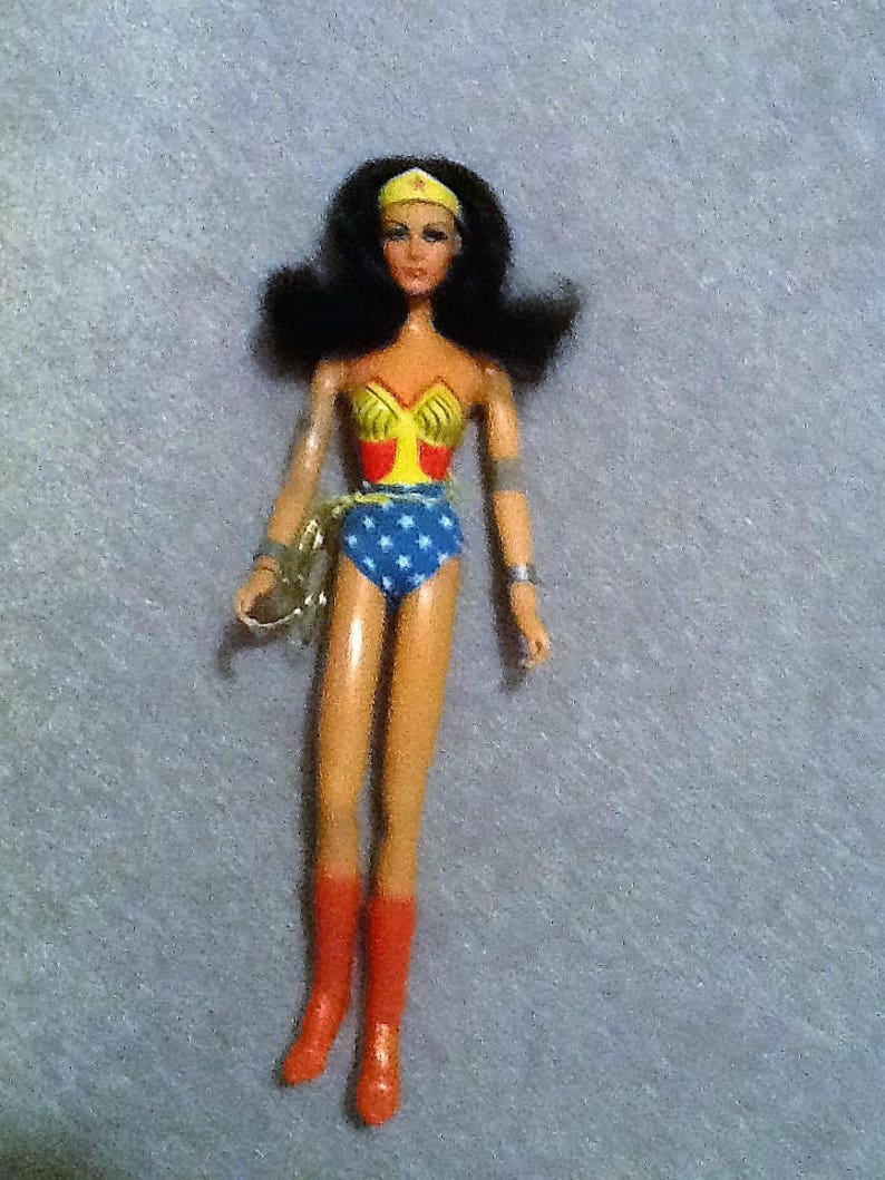 wonder woman lynda carter doll