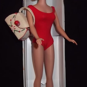 1964 Swirl Ponytail Barbie Model #850 with rare beach bag!