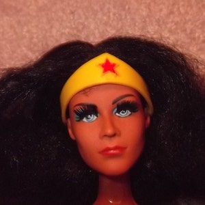 Original wonder woman doll discount