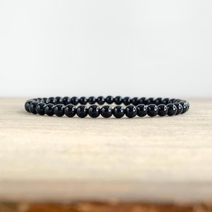 Minimalist Black Onyx Bead Bracelet: Unisex Gemstone Stretch Bracelet