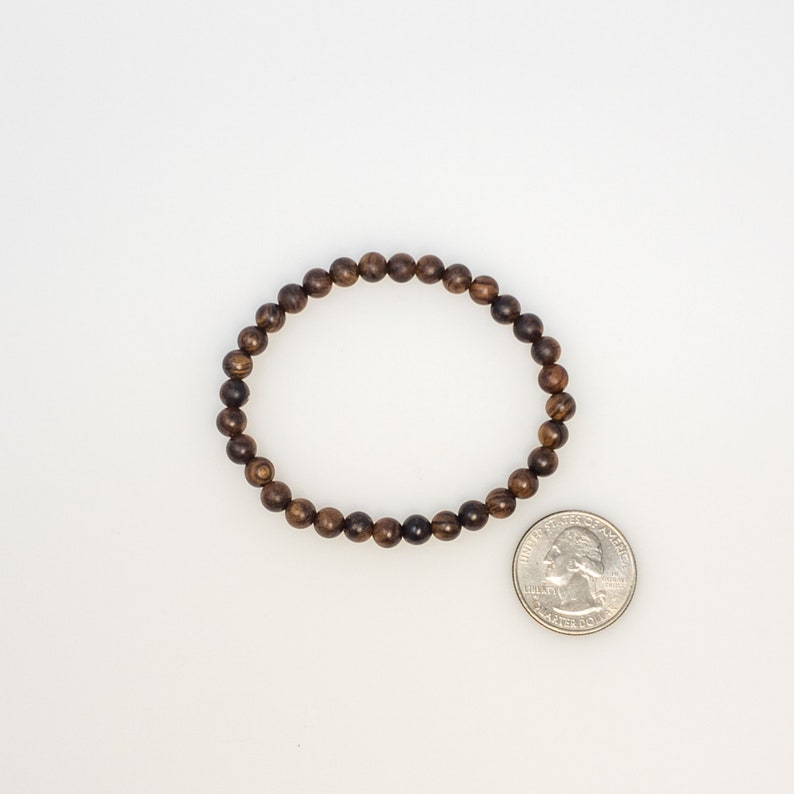 Dark Brown Wood Bead Bracelet 6mm, Mens and Womens Beaded Stretch Bracelet, Wooden Stacking Beads Bracelet Bild 6