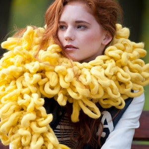 Chunky knit shaggy scarf. Extreme knitting chunky scarf. | Etsy