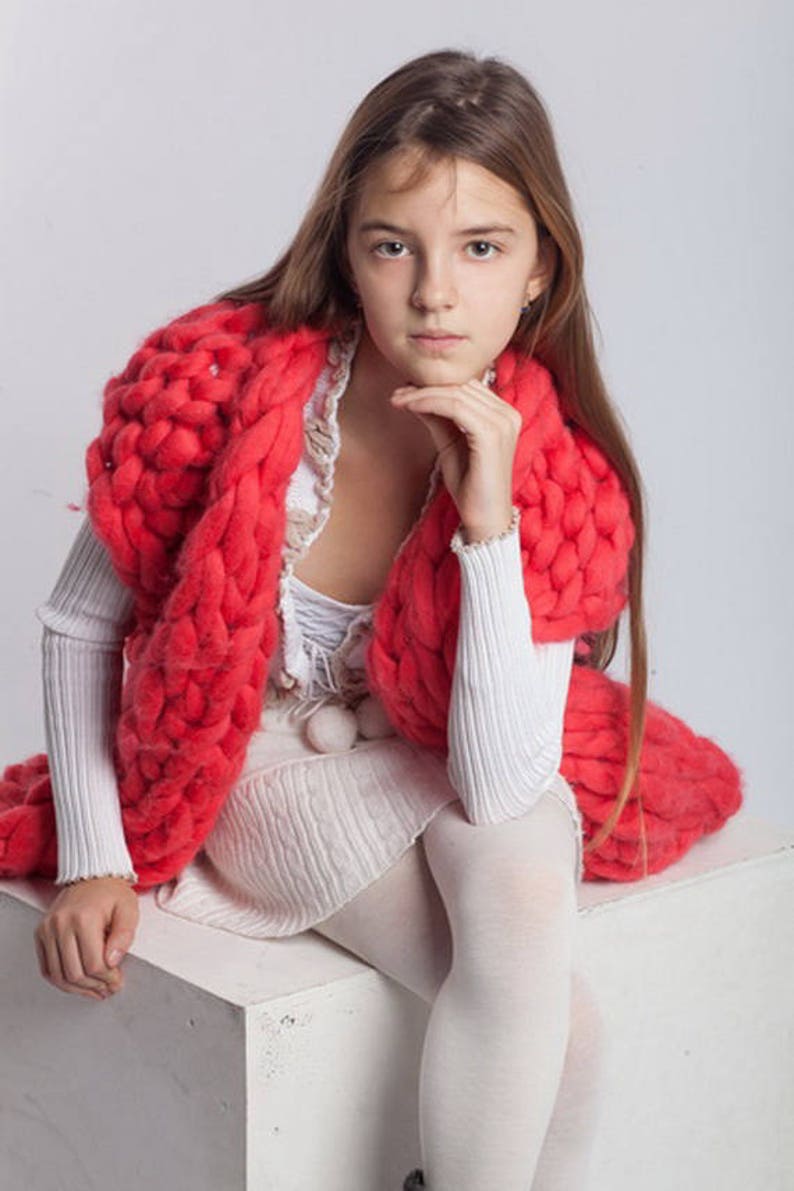 Chunky knit sweater knitted clothes Kids fashion wear Woolen knitwear vest for kids sleeveless cardigan Chunky knit Boys \\ Girls