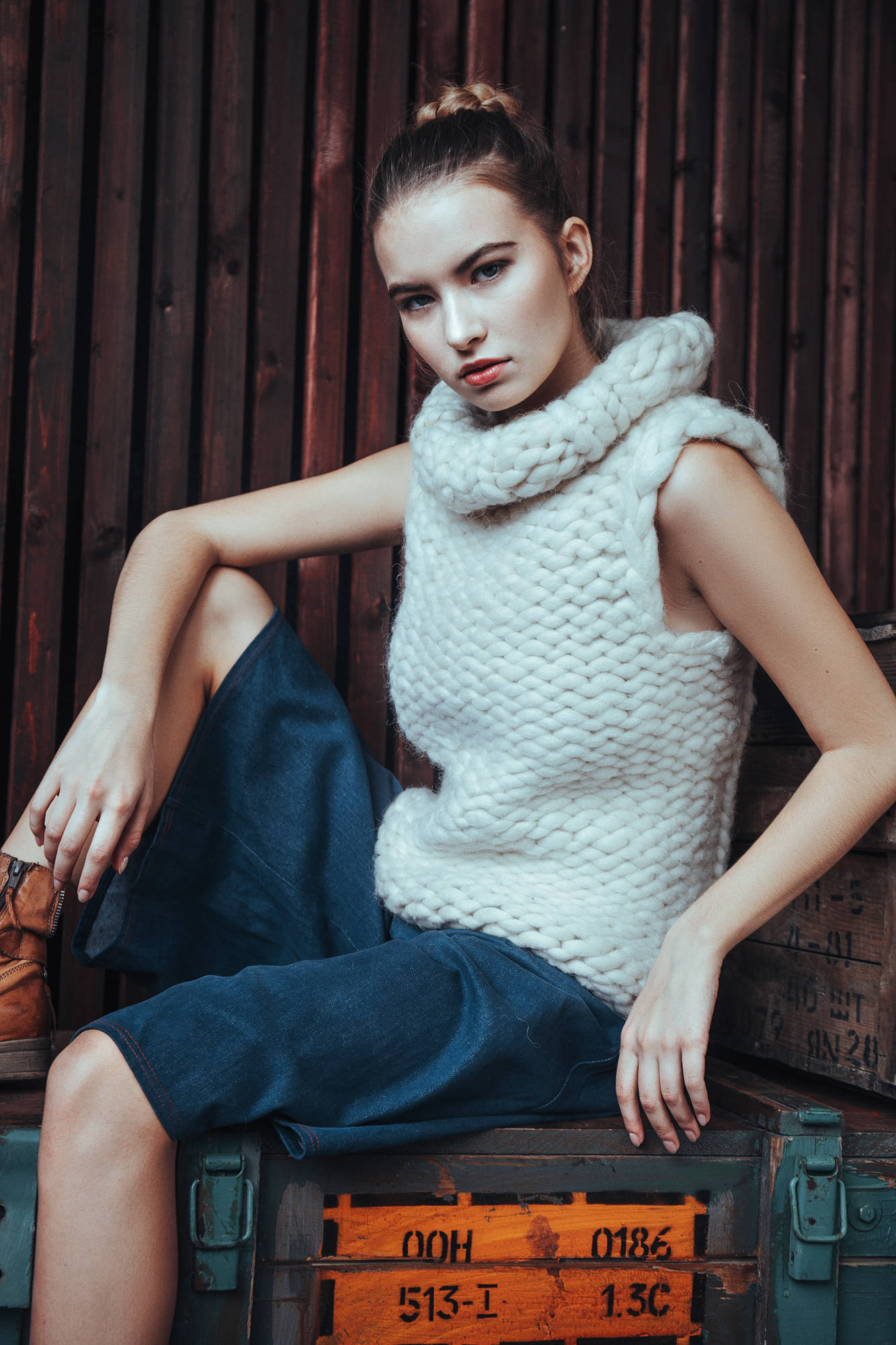 sleeveless chunky knit sweater