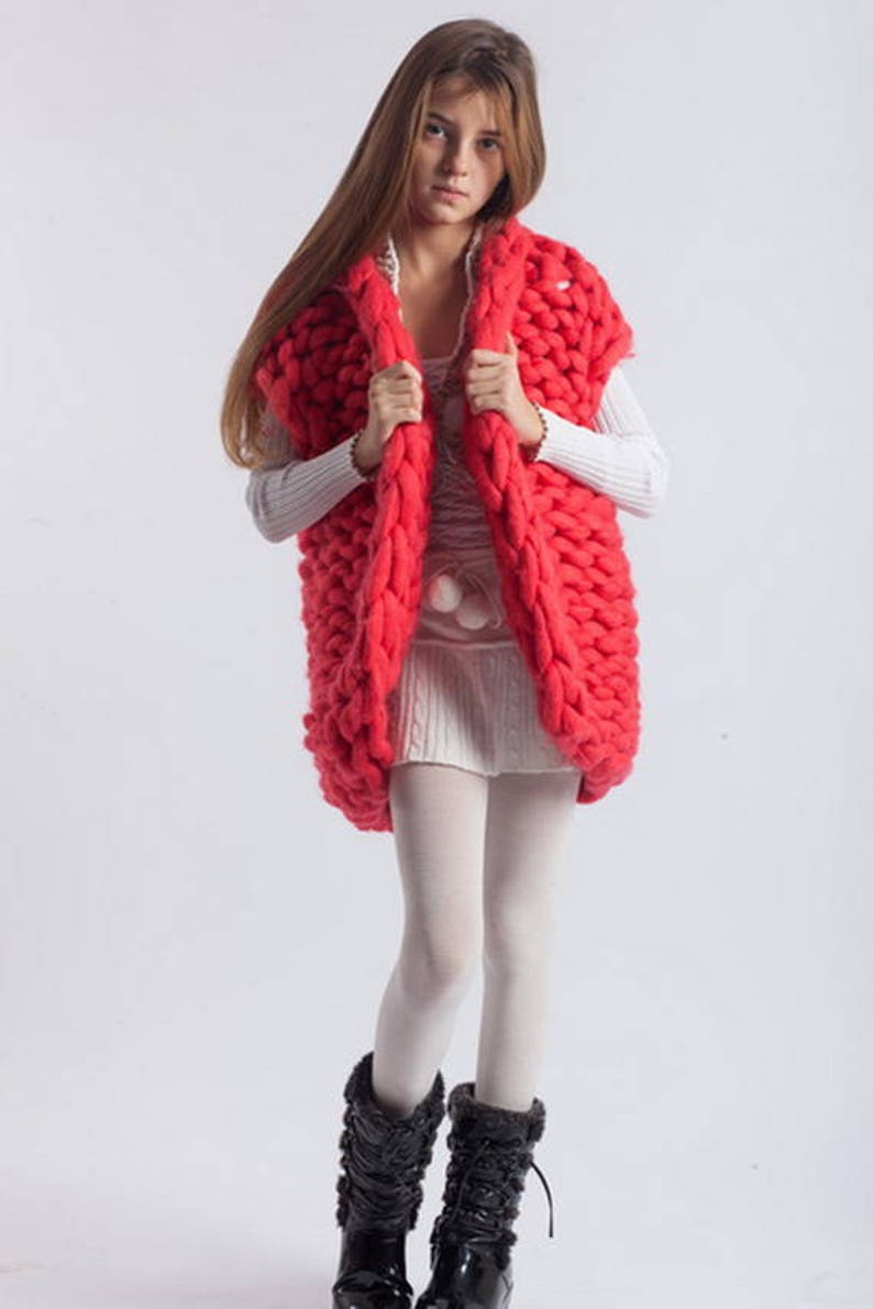Chunky knit sweater knitted clothes Kids fashion wear Woolen knitwear vest for kids sleeveless cardigan Chunky knit Boys \\ Girls
