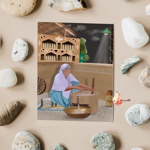Pu&ograve; includere: Una donna con un velo bianco in testa e un vestito blu sta usando un bastone di legno per battere il burro in una pentola di terracotta. La scena &egrave; ambientata in una casa rustica con uno scaffale di legno e una lanterna appesa al muro. Il testo "Pretty's Art world" &egrave; visibile nell'angolo in basso a destra.
