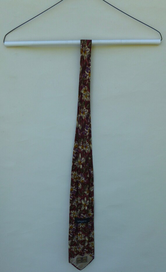 Vintage Burgundy Floral Silk Men's Necktie, Ungar… - image 3