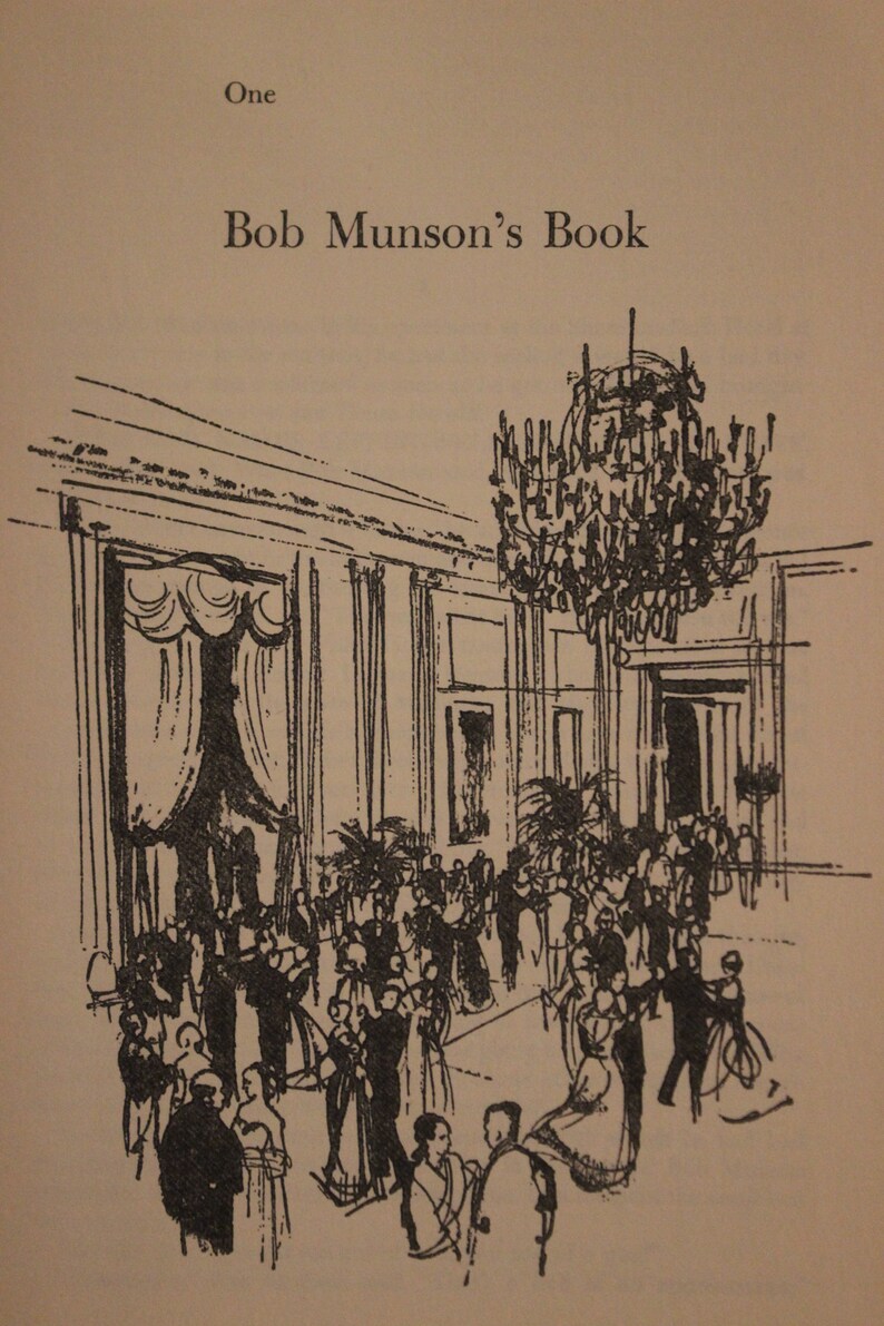 Op de afbeelding: Een zwart-witte illustratie van een grote ruimte met een kroonluchter die aan het plafond hangt. De ruimte is gevuld met mensen die dansen en socializen. De tekst "One" en "Bob Munson's Book" is zichtbaar bovenaan de afbeelding.