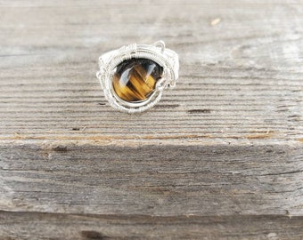 Tigers Eye Size 8