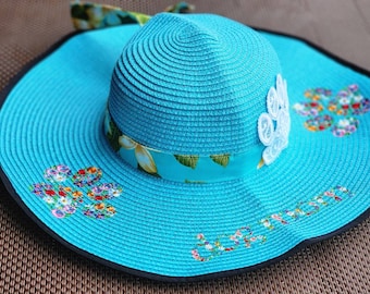 Dog Mom Embroidered Floral Sun Hat