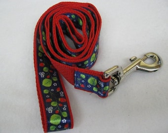 Strawberry Dog Leash