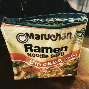 Ramen Noodle Zipper Pouch
