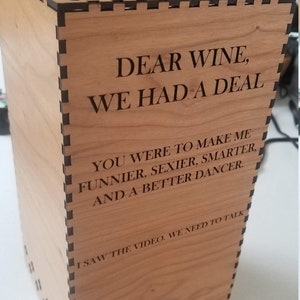 Doos wijnkist/omslag/vermomming - Ontwerpbestand voor lasersnijden.   Vele uitvoeringen mogelijk.  Geschikt voor botaboxwijn.   Perfect voor Glowforge