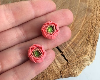 Peach pink ranunculus flower stud earrings, polymer clay stud, polymer clay jewelry, pink flower earrings