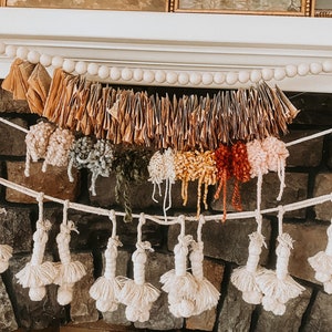 POM POM Garland, Rainbow Pom Pom Garland, Birthday Pom Pom Garland, Child Room Garland, 1st Birthday Garland
