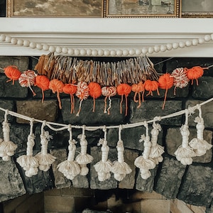 POM POM Garland