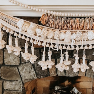POM POM Garland