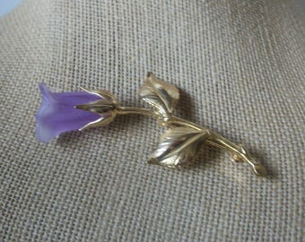Vintage Brooch Pin, Lavender Rose Flower Lucite Ling Stem Gold Tone, 61517