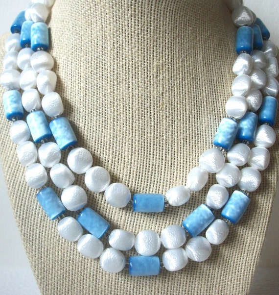 Vintage Jewelry 18" JAPAN Designer, Pressed Molded Lucite, Triple Row Blue White, Necklace 91417