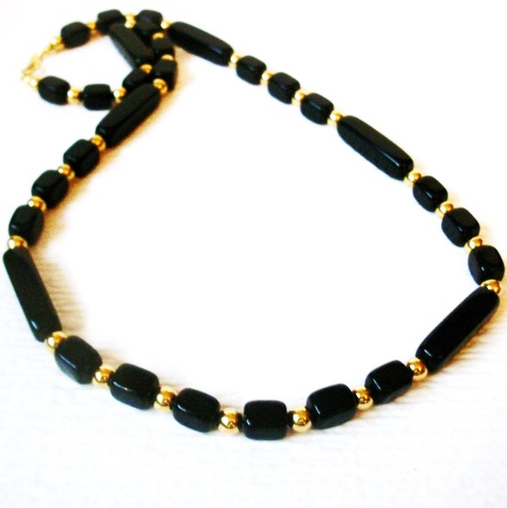 TRIFARI Designer Black Lucite Gold Toned Beads Vi… - image 3