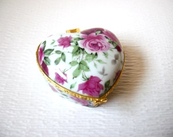 Vintage Heart Shaped Hand Painted Porcelain Trinket Jewelry C200