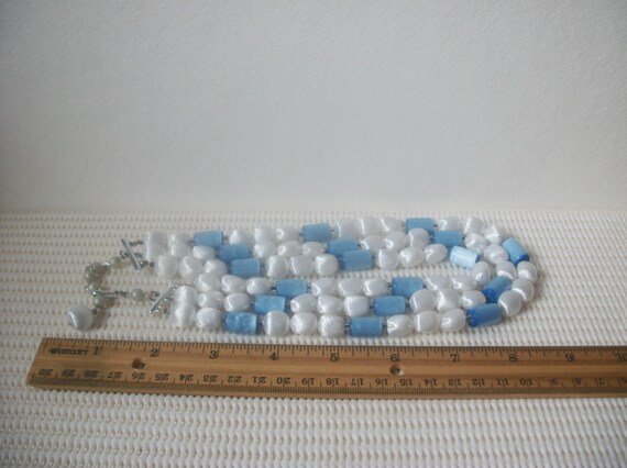 Vintage Jewelry 18" JAPAN Designer, Pressed Molded Lucite, Triple Row Blue White, Necklace 91417 View 2