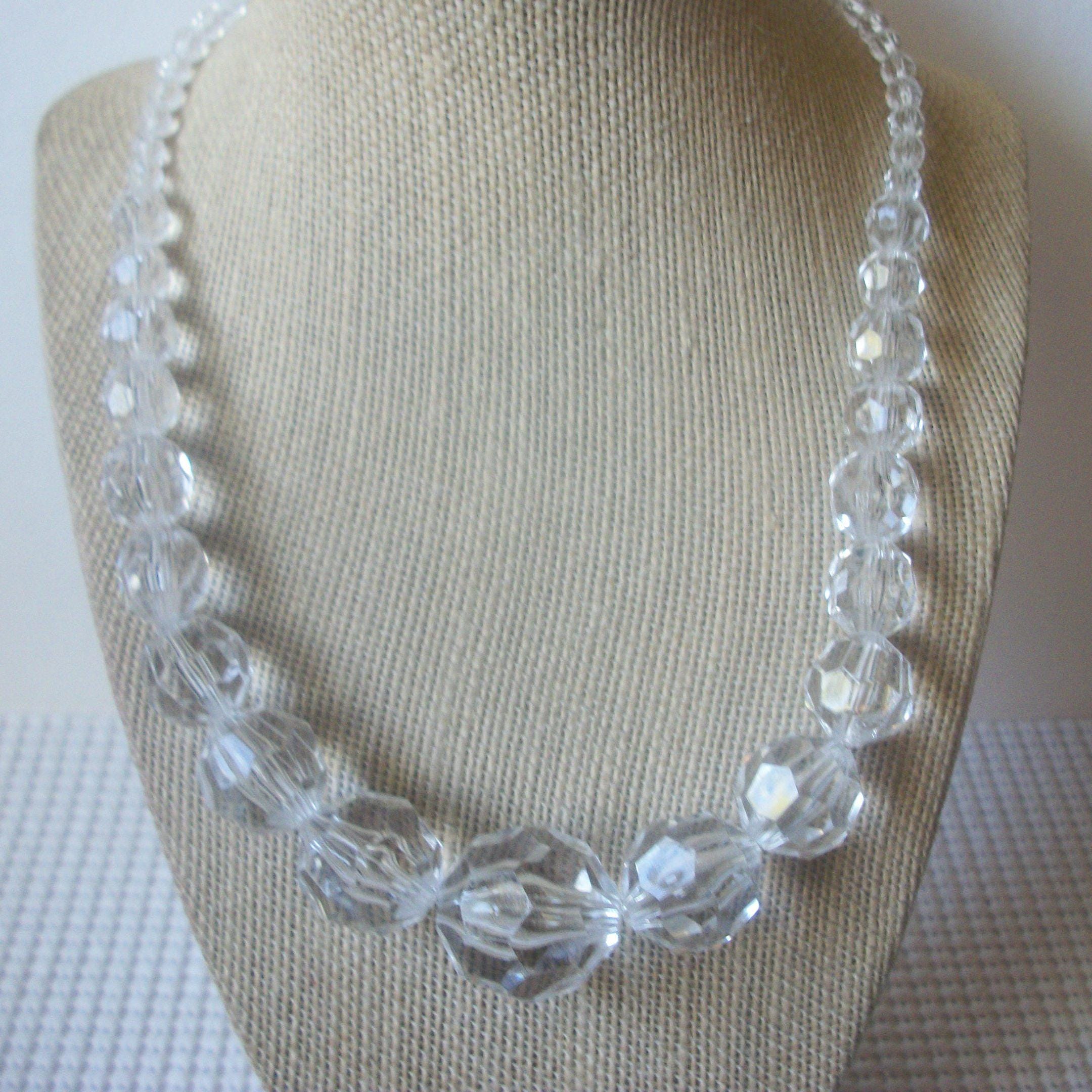 Vintage Chunky Clear & Frosted Lucite Runway Necklace