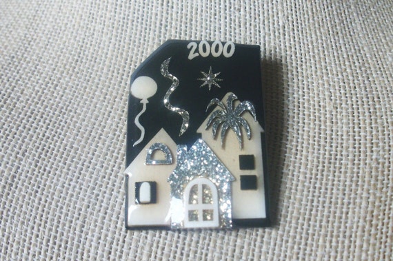 Pretty Vintage House Pins By Lucinda,Celebrating … - image 1