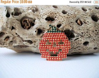 ON SALE Vintage Halloween Pumpkin Rhinestones Pin 72916