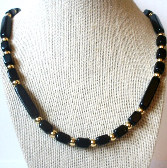 TRIFARI Designer Black Lucite Gold Toned Beads Vi… - image 1