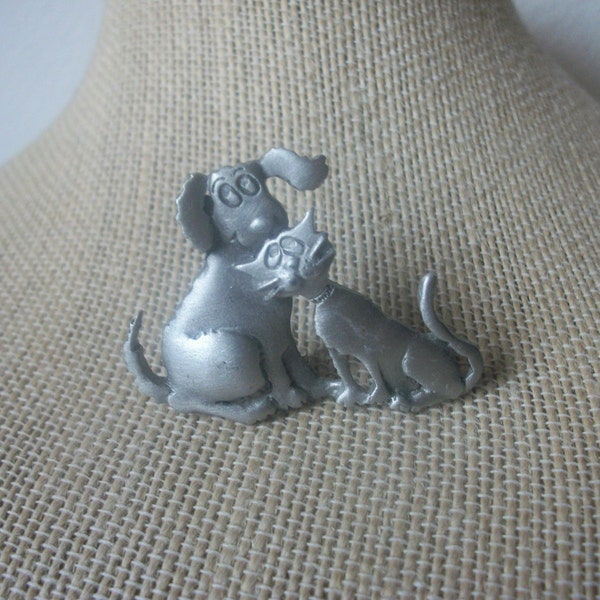 RARE Vintage Jewelry, Signed JJ, Sweet Dog and Cat Love, Pewter Brooch Pin 010521