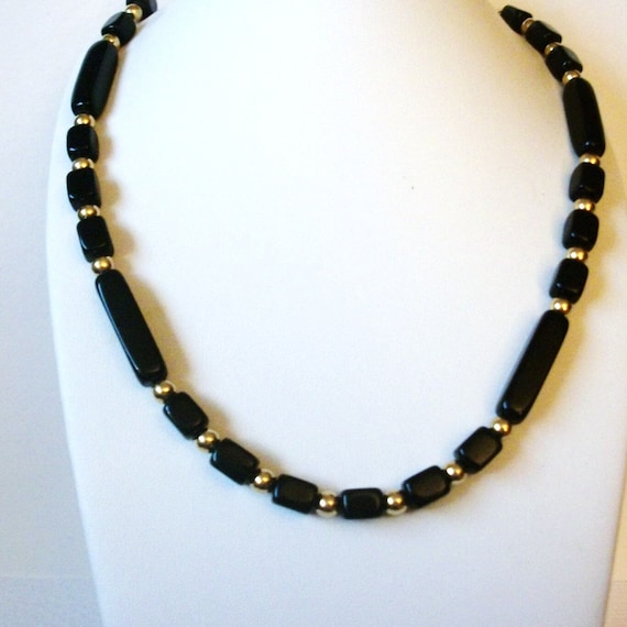 TRIFARI Designer Black Lucite Gold Toned Beads Vi… - image 4