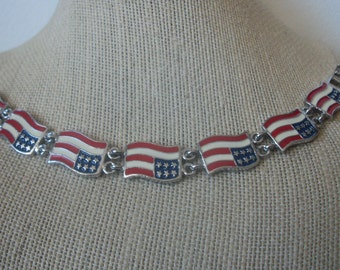 Vintage Enameled Patriotic Bracelet 7 3/4" Long 5917