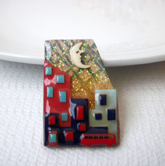 Pretty Vintage Lucinda House Pins, Red Bus In The… - image 1