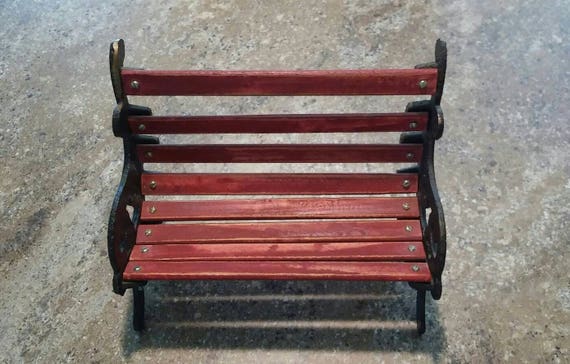 barbie bench