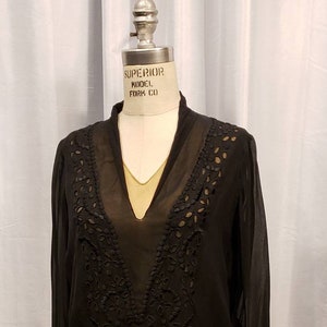 Vintage ~ Vintage ~ 1910s ~ Teens ~ 1920s ~ Rayon Silk ~ Party ~ Gatsby ~ Dress ~ Amazing Details ~ Black ~ Peach Insert ~ Wearable Size