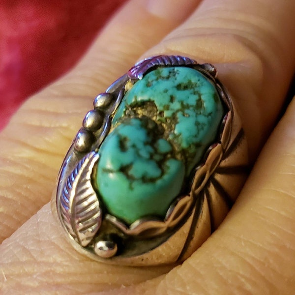 Fantastic ~ Men's ~ Heavy ~ Sterling ~ Turquoise ~ Native American ~ Ring ~ Hard to Find ~ Great Detail ~ Signed J. Silversmith