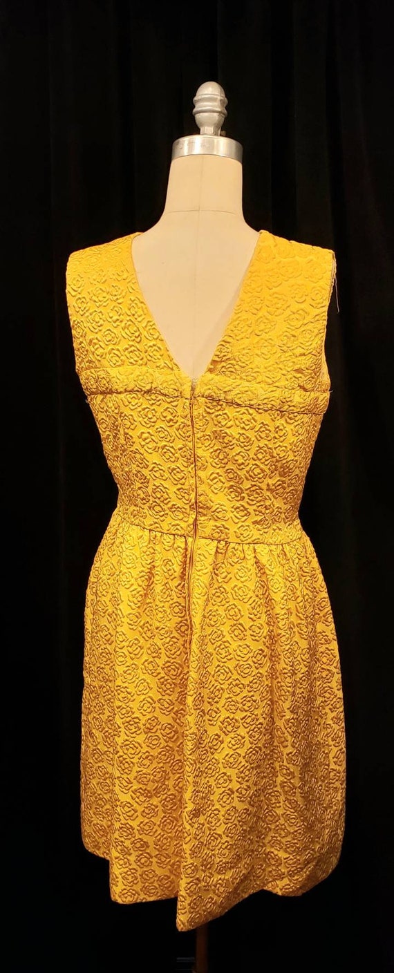 Vintage ~ Womens ~ Gold ~ Embossed ~ Dress & Coat… - image 6