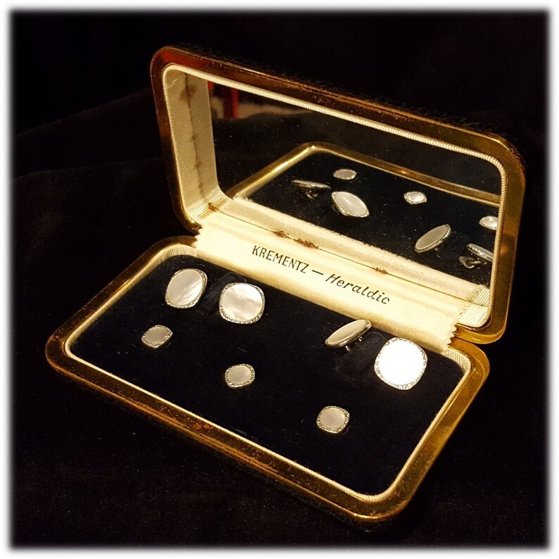 Art Deco ~ Mens Formal Stud ~ Krementz ~ Hearldic ~ Shirt Studs ~ Cuff Links ~ Mother of Pearl ~ Original Mirrored Box