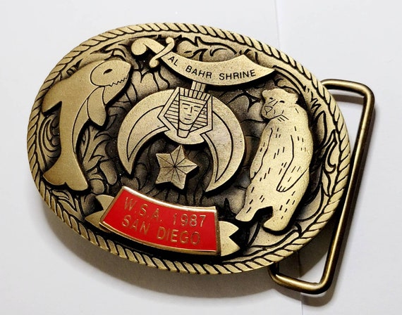 Beautiful belt buckle Raccoon playing Banjo Belt Buckle - Western Style Beautiful  main image 4
