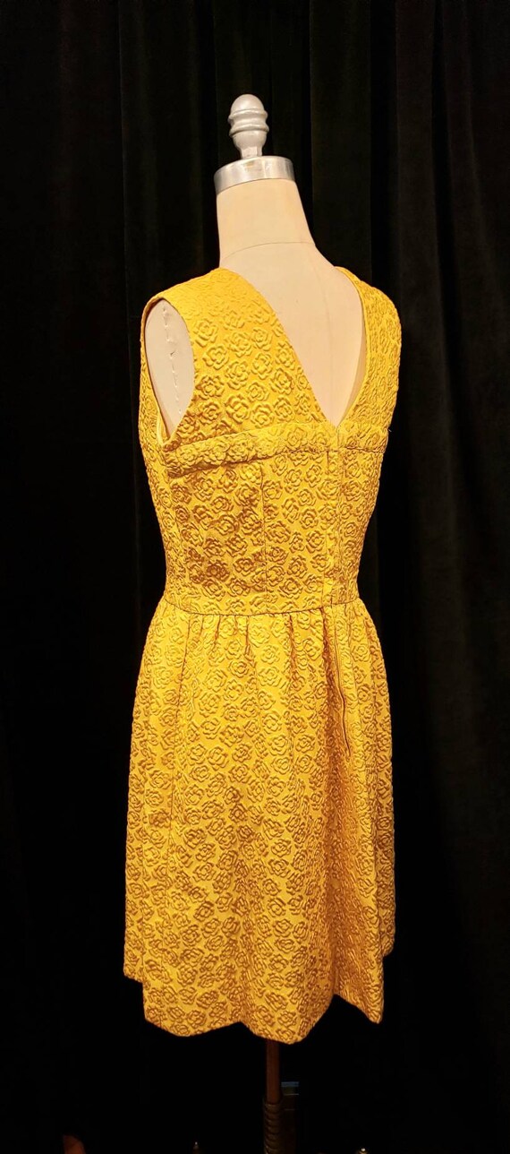 Vintage ~ Womens ~ Gold ~ Embossed ~ Dress & Coat… - image 7