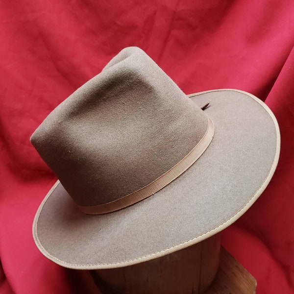 Vintage ~ Mens ~ Beautiful ~ Hat ~ Fedora ~ Coffee Color ~ Manson ~ Light ~ Weight ~ L@@K