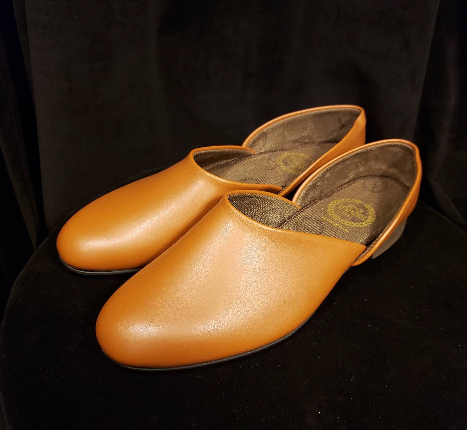 Evans deerskin deals slippers